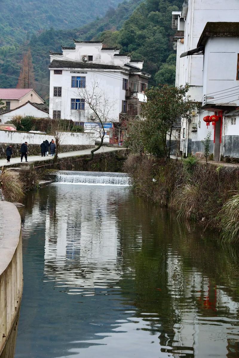 俞源村,属浙江省金华市武义县,坐落在